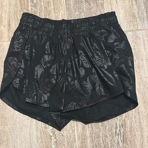 Athleta Racer Run Black Palm Print Shorts XS